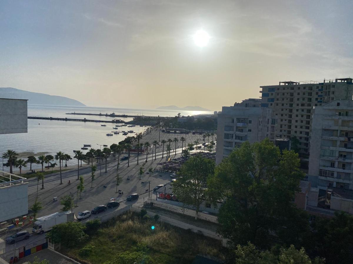 The Rooftop Vlore Luaran gambar